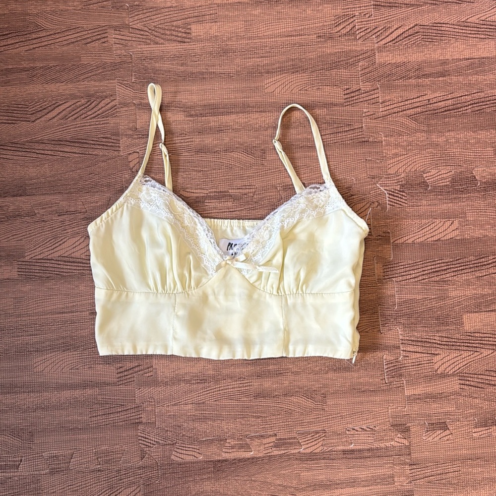 PRINCESS POLLY LIGHT YELLOW LACE CROPPED TANK TOP SIZE US 2